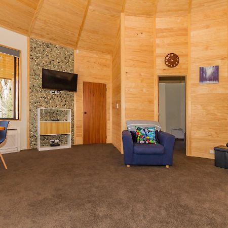 The Snowglobe - Ohakune Modern Yurt Style Chalet المظهر الخارجي الصورة